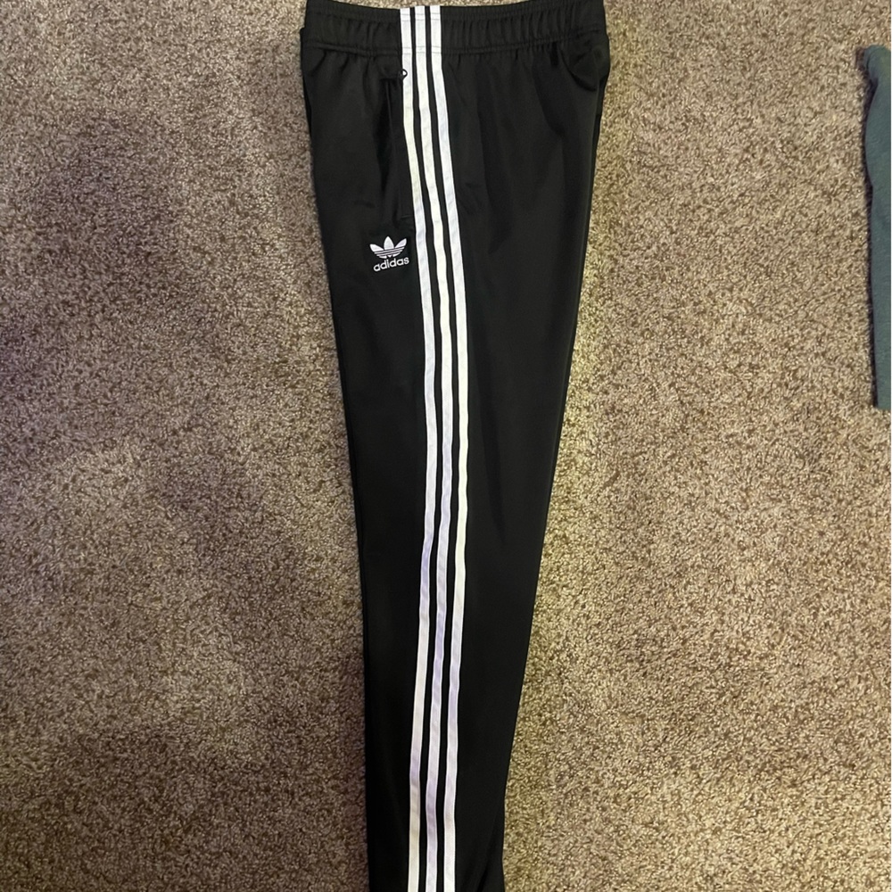 Adidas athletic pants/ brand new but no tags